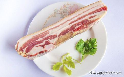 小炒玫瑰肉是哪个地方的菜？小炒玫瑰肉和回锅肉有什么区别