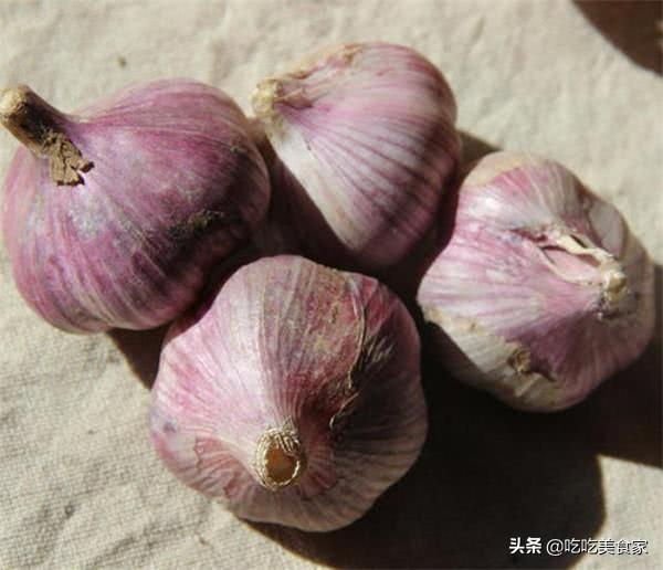 大蒜是荤的吗？为什么葱蒜是“荤菜”