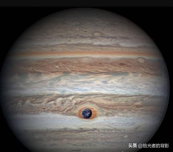 太阳系中哪个行星最大？质量是地球的1321倍